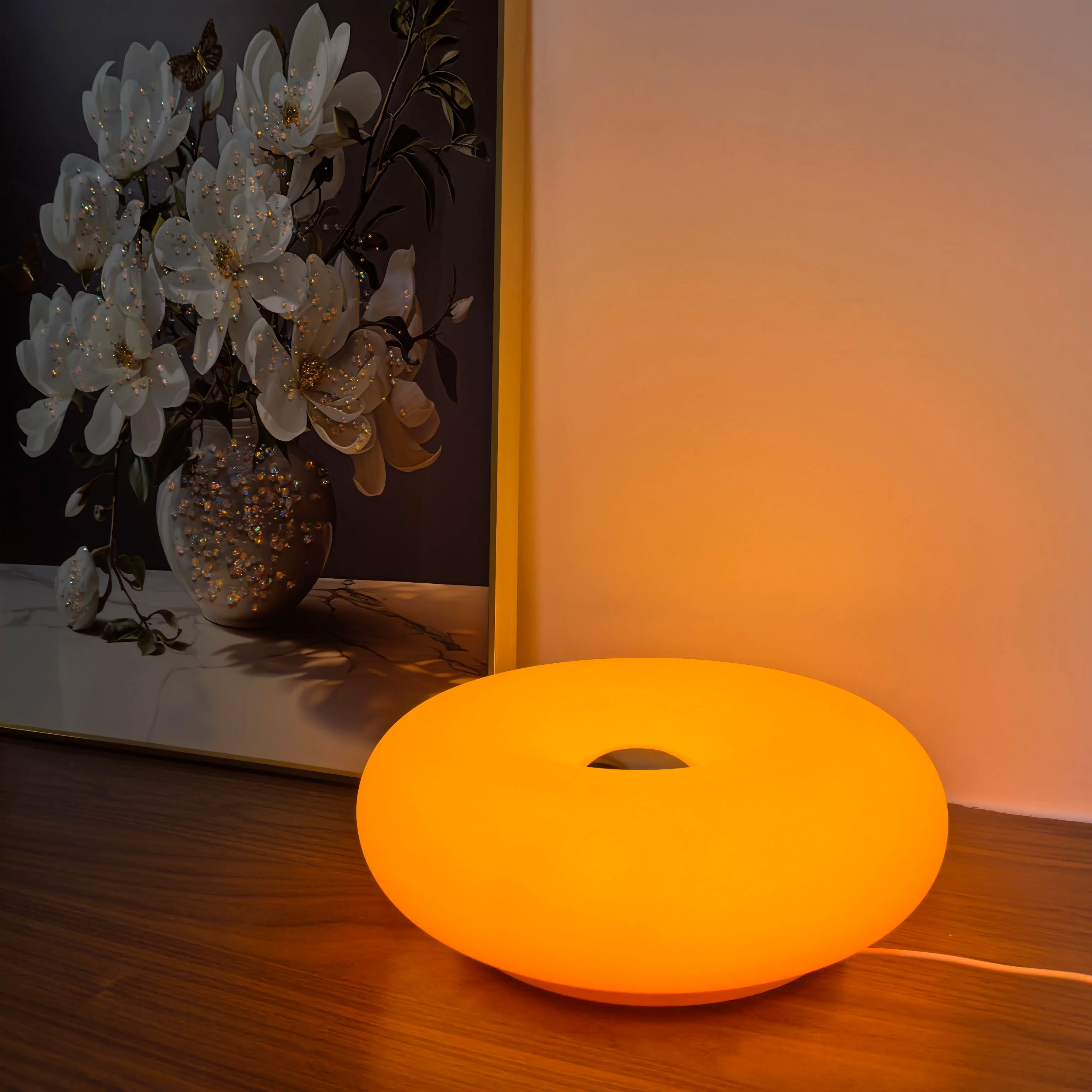 Bauhaus Donut Table Lamp – USB Ambient Light